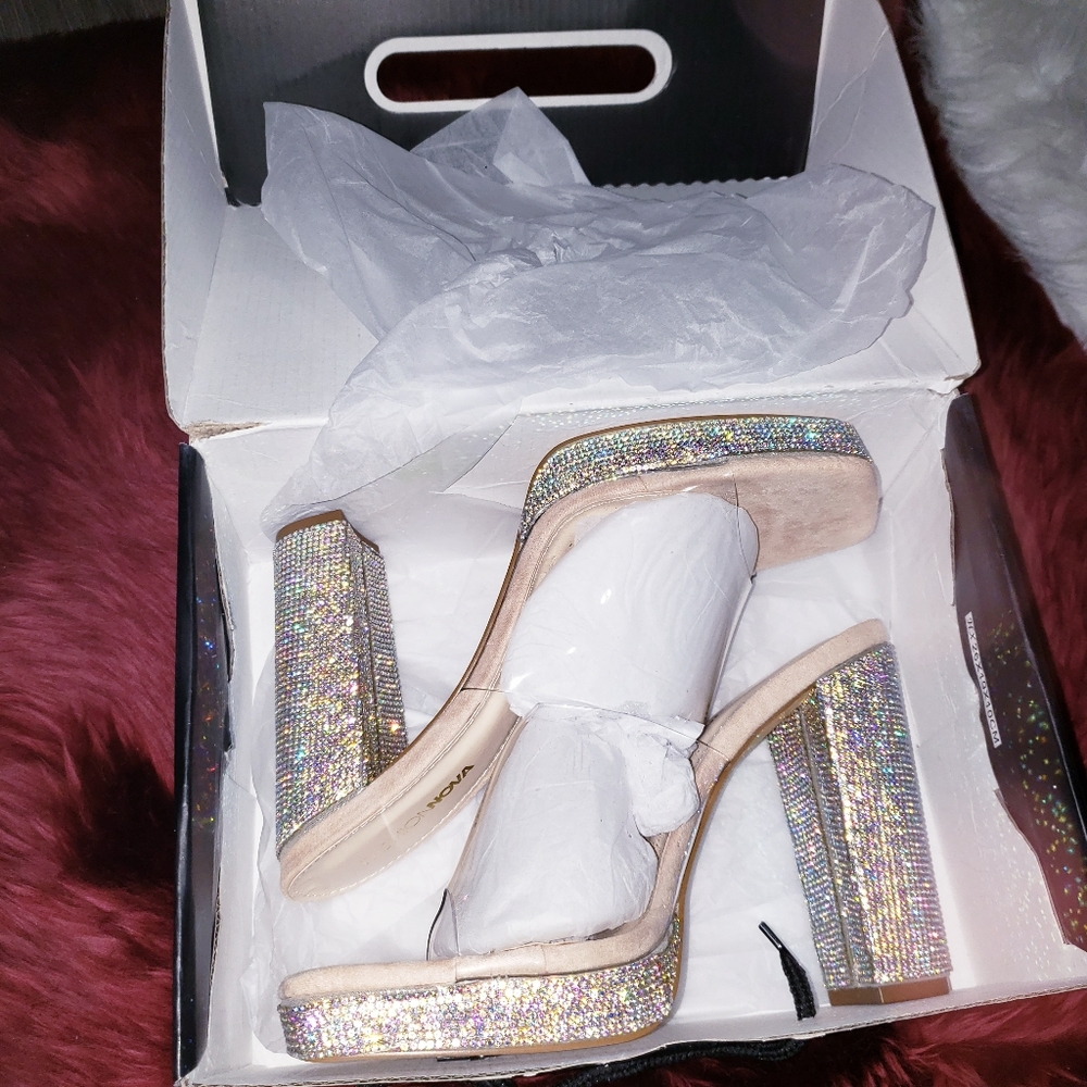 Party Heels - Picture 14 of 14